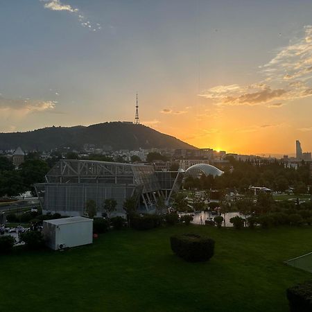 Hotel Rike Park Tbilisi Exteriör bild