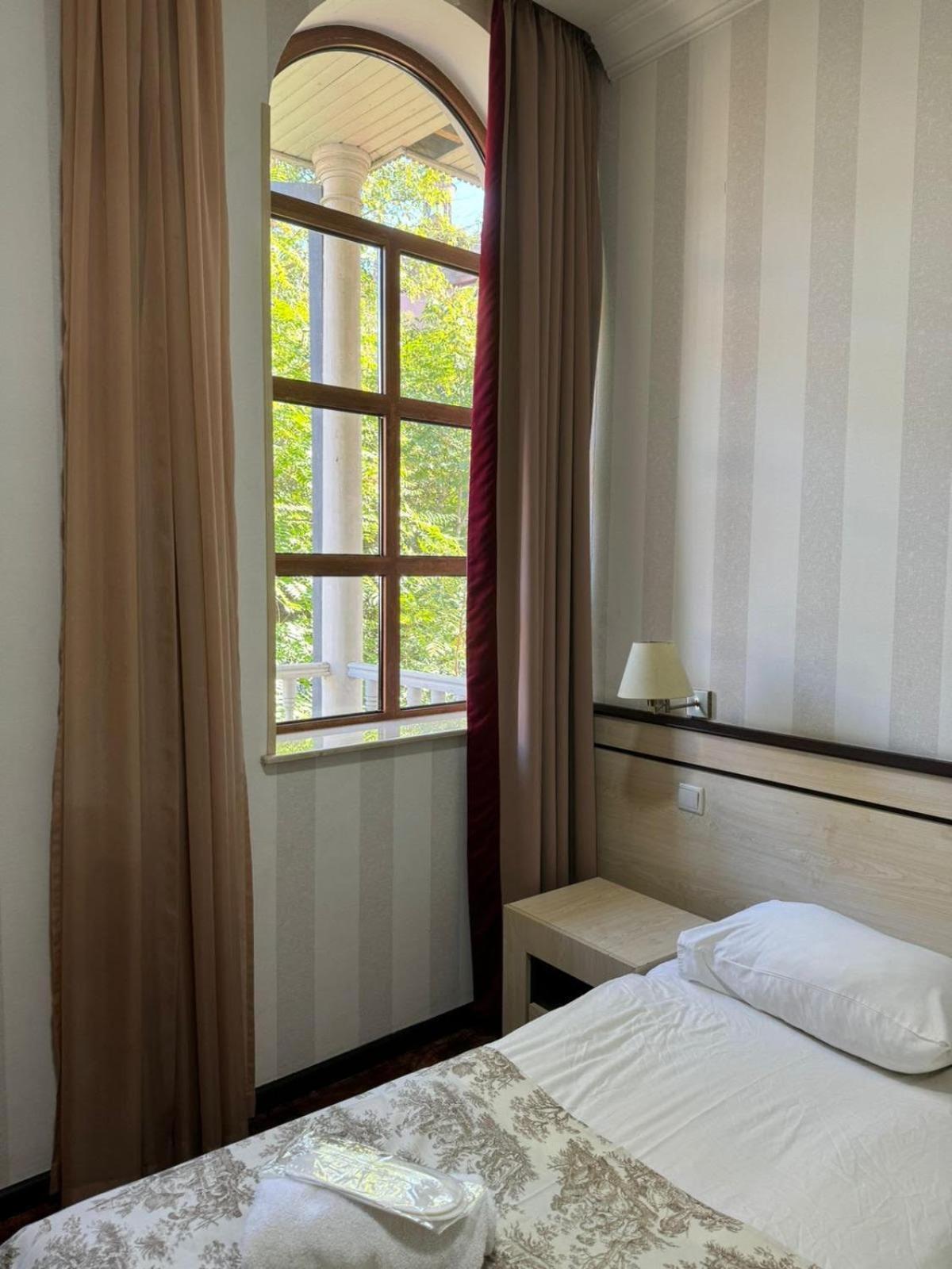 Hotel Rike Park Tbilisi Exteriör bild