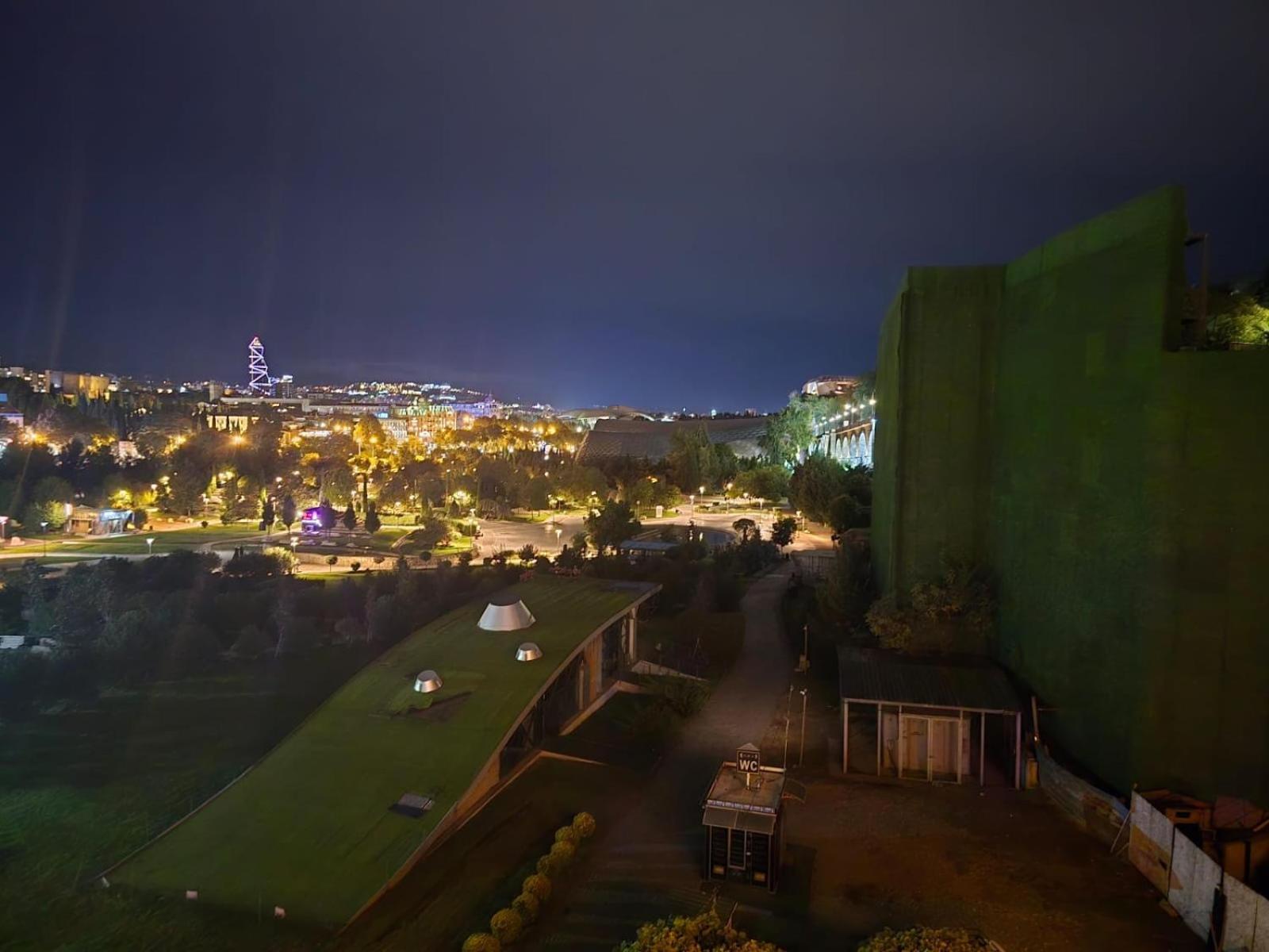 Hotel Rike Park Tbilisi Exteriör bild
