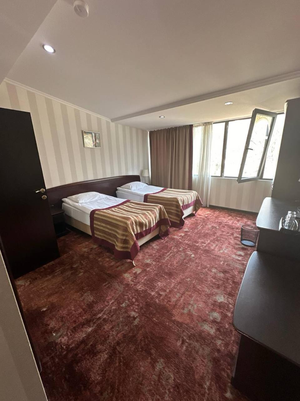 Hotel Rike Park Tbilisi Exteriör bild