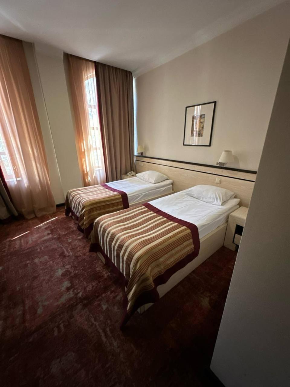 Hotel Rike Park Tbilisi Exteriör bild