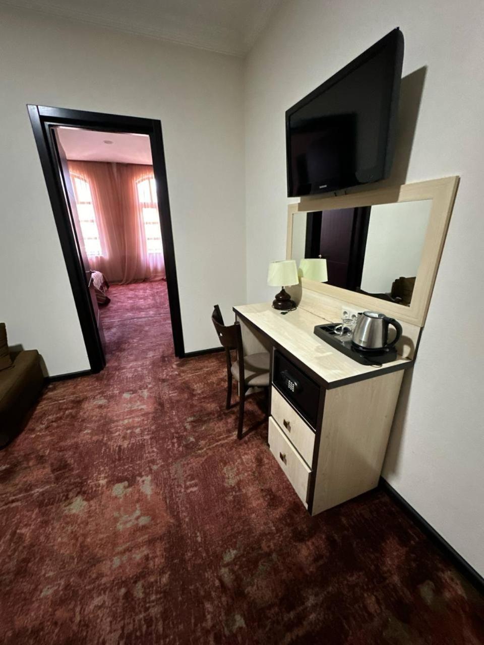 Hotel Rike Park Tbilisi Exteriör bild