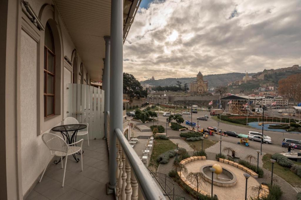 Hotel Rike Park Tbilisi Exteriör bild