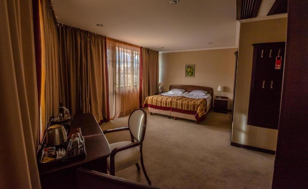 Hotel Rike Park Tbilisi Exteriör bild